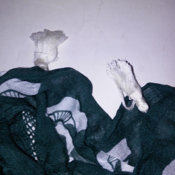 Infiniy‎ Scarf Michigan State - Picture 5 of 7